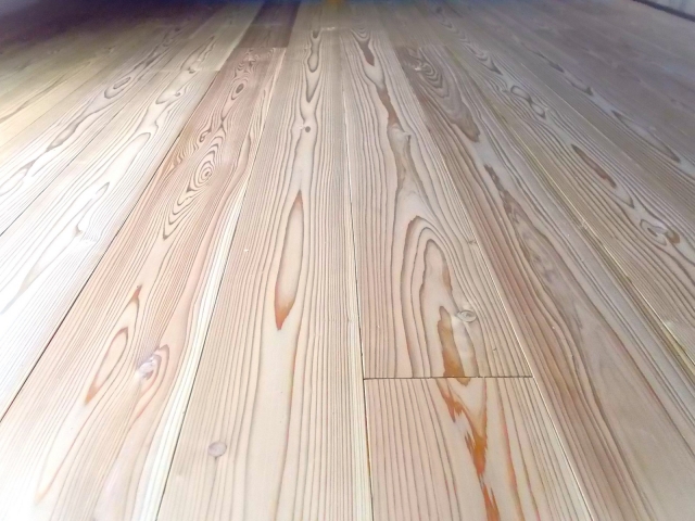 但馬の冬を心地よく。無垢材と漆喰で変わる冬の体感温度