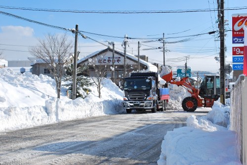 ドカ雪と重機